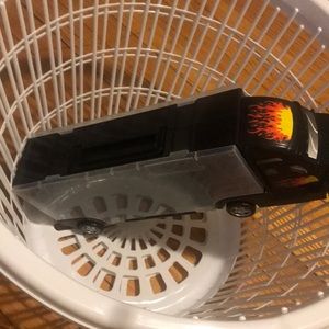 Meet your Posher, Daniel